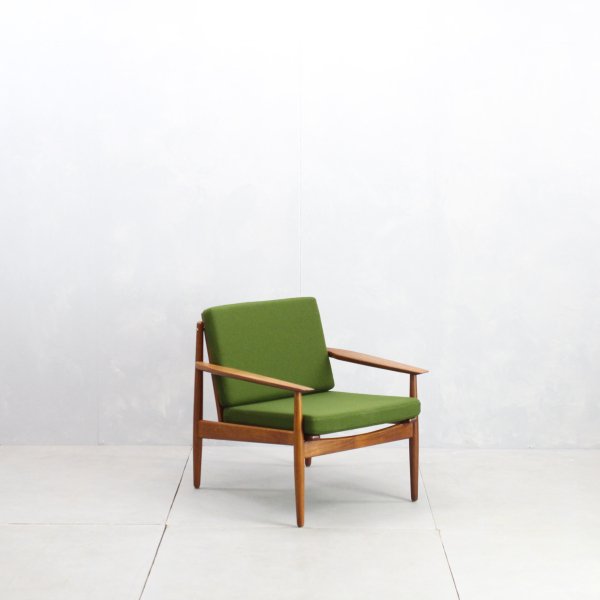 Vintage Easy Chair｜Svend Aage  Eriksen｜北欧インテリア家具・ビンテージ家具のオンラインショップ【Karf・Blackboard】