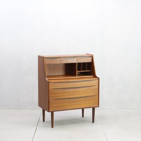 Vintage Bureau｜Arne Vodder｜北欧インテリア家具・ビンテージ家具の 