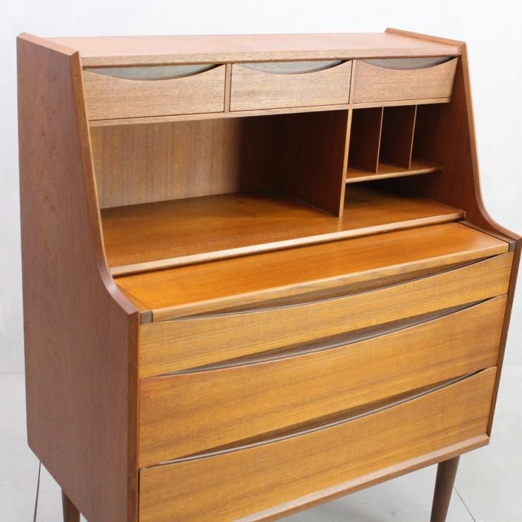 Vintage Bureau｜Arne Vodder｜北欧インテリア家具・ビンテージ家具の 