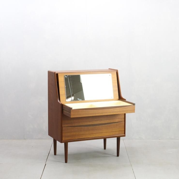 Vintage Bureau｜Arne Vodder｜北欧インテリア家具・ビンテージ家具の 