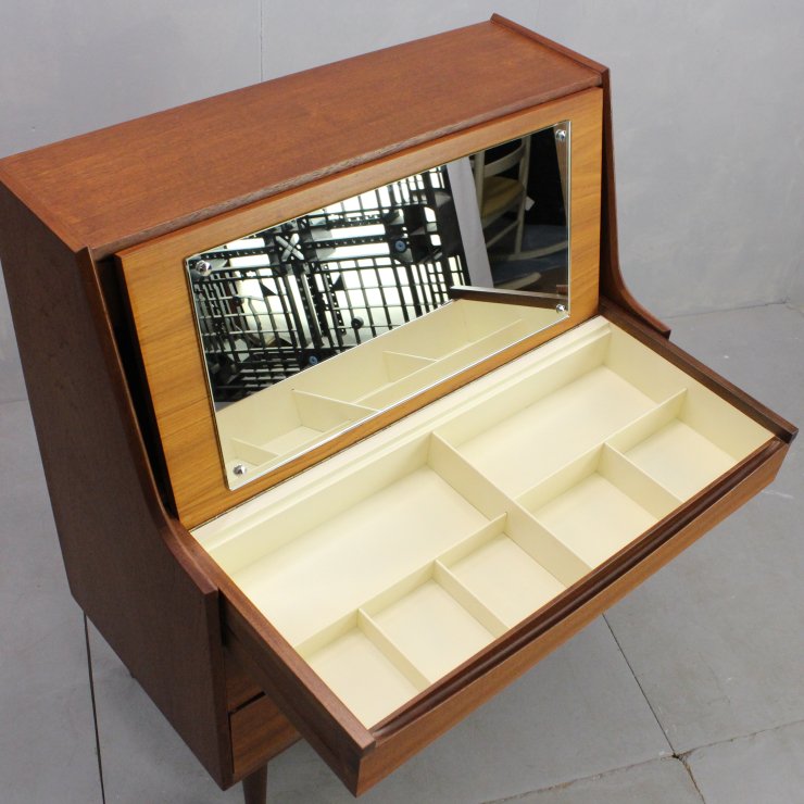 Vintage Bureau｜Arne Vodder｜北欧インテリア家具・ビンテージ