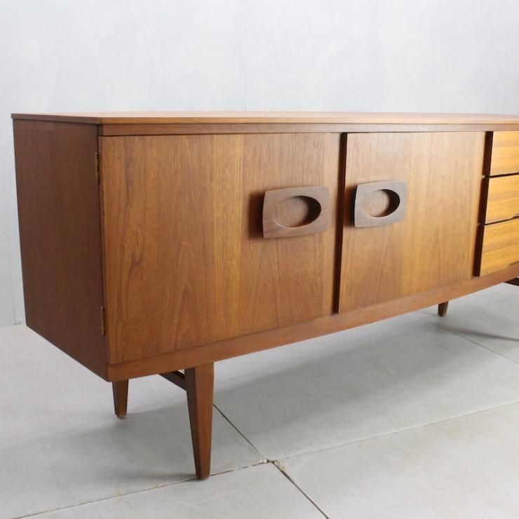 M♦SALE北欧ヴィンテージ 　チーク無垢 　オイル仕上げ　サイドボード M♢SALE北欧ヴィンテージ チーク無垢 オイル仕上げ サイドボード M