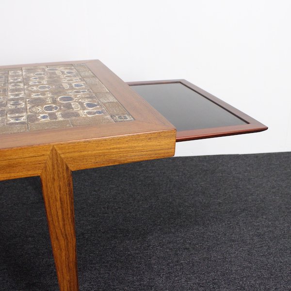 Vintage Coffee Table｜Royal  Copenhagen,Haslev｜北欧インテリア家具・ビンテージ家具のオンラインショップ【Karf・Blackboard】