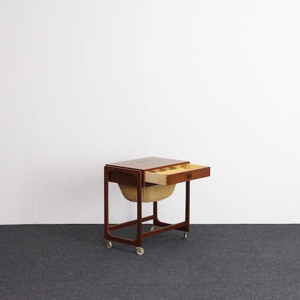 F116 トローリーテーブル　北欧ヴィンテージ F116 トローリーテーブル北欧ヴィンテージ