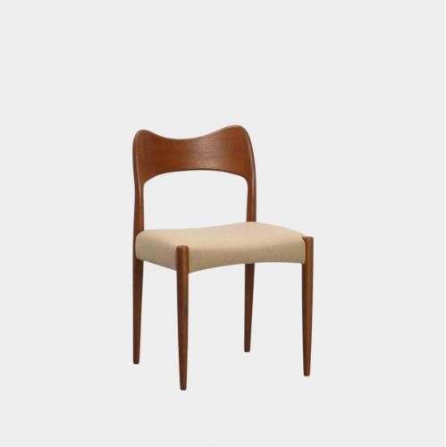 <img class='new_mark_img1' src='https://img.shop-pro.jp/img/new/icons14.gif' style='border:none;display:inline;margin:0px;padding:0px;width:auto;' />Vintage Dining chairArne Hovmand Olsenξʲ