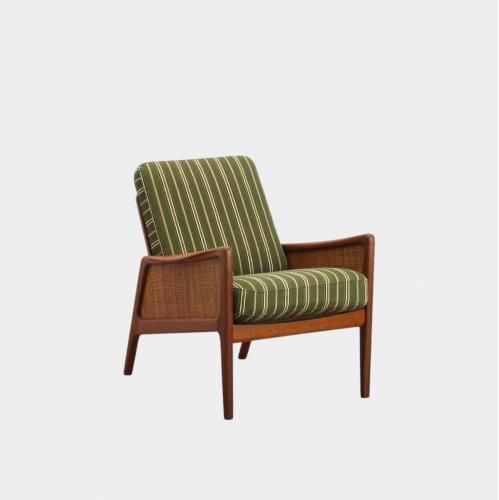 <img class='new_mark_img1' src='https://img.shop-pro.jp/img/new/icons14.gif' style='border:none;display:inline;margin:0px;padding:0px;width:auto;' />Vintage Lounge ChairPeter Hvidt and Orla Mølgaard Nielsenξʲ