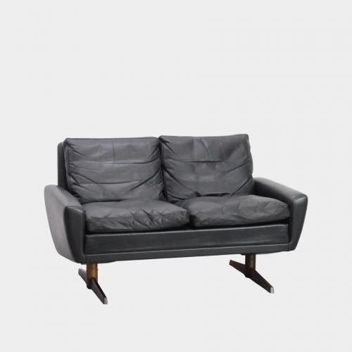 <img class='new_mark_img1' src='https://img.shop-pro.jp/img/new/icons14.gif' style='border:none;display:inline;margin:0px;padding:0px;width:auto;' />Vintage 2Seat sofaξʲ