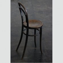 <img class='new_mark_img1' src='https://img.shop-pro.jp/img/new/icons47.gif' style='border:none;display:inline;margin:0px;padding:0px;width:auto;' />Vintage Bent wood high chair