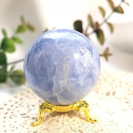 マダガスカル産セレスタイト・丸玉｜大人のパワーストーン専門店