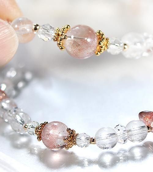 魂を優しく包む愛の光【ストロベリークォーツ＆アイスクリスタル