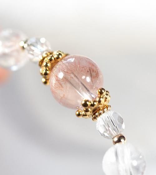 魂を優しく包む愛の光【ストロベリークォーツ＆アイスクリスタル