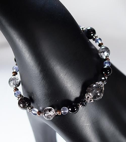 エレスチャルクォーツとブラックルチルクォーツSA、黒水晶の