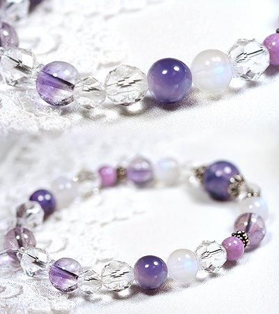 ティファニーストーンとムーンストーン、アメジストのデザイン