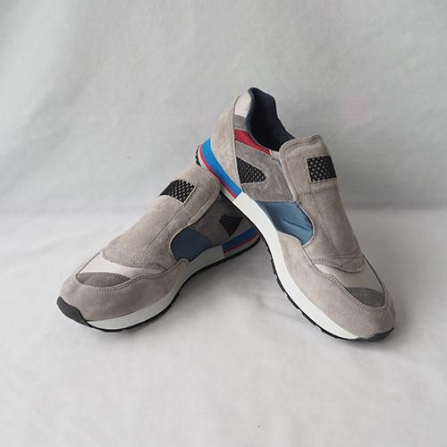 REPRODUCTION OF FOUND /French Trainer