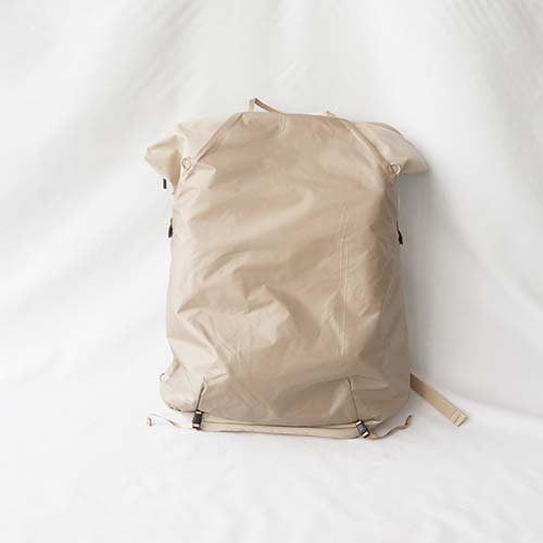 <img class='new_mark_img1' src='https://img.shop-pro.jp/img/new/icons7.gif' style='border:none;display:inline;margin:0px;padding:0px;width:auto;' />2way day pack　25L　beige　MOUN TEN マウンテン