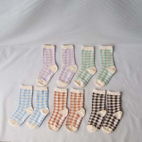 <img class='new_mark_img1' src='https://img.shop-pro.jp/img/new/icons7.gif' style='border:none;display:inline;margin:0px;padding:0px;width:auto;' />Natural check  socks  assort  S-XL(12-20cm)  digreen