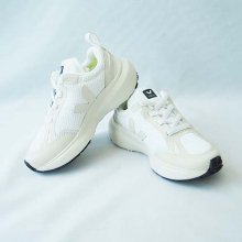 <img class='new_mark_img1' src='https://img.shop-pro.jp/img/new/icons16.gif' style='border:none;display:inline;margin:0px;padding:0px;width:auto;' />CANARY ELASTIC LACES ALVEOMESH　WHITE PIERRE  29-34(17.5-21.5cm)　VEJA　ヴェジャ