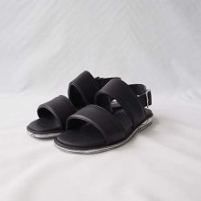<img class='new_mark_img1' src='https://img.shop-pro.jp/img/new/icons7.gif' style='border:none;display:inline;margin:0px;padding:0px;width:auto;' />Double Strap sandals  Black  22.5-25cm     NINOS  