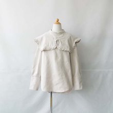 <img class='new_mark_img1' src='https://img.shop-pro.jp/img/new/icons16.gif' style='border:none;display:inline;margin:0px;padding:0px;width:auto;' />big collar twill blouse ivory  -(110-140)folk made եᥤ