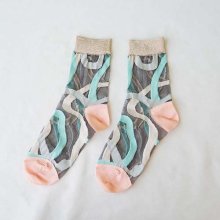 <img class='new_mark_img1' src='https://img.shop-pro.jp/img/new/icons7.gif' style='border:none;display:inline;margin:0px;padding:0px;width:auto;' />METRO SHEER SOCKS　PINK　Tricote　 トリコテ