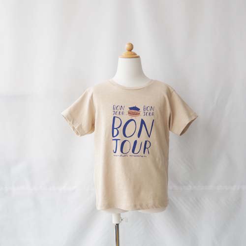 <img class='new_mark_img1' src='https://img.shop-pro.jp/img/new/icons7.gif' style='border:none;display:inline;margin:0px;padding:0px;width:auto;' />Bonjour Tshirt kids   off white   1-8Y  MONSIEUR MINI