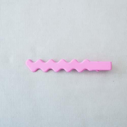 <img class='new_mark_img1' src='https://img.shop-pro.jp/img/new/icons7.gif' style='border:none;display:inline;margin:0px;padding:0px;width:auto;' />ZIGZAG STICK CLIP   PINK    bibmilk