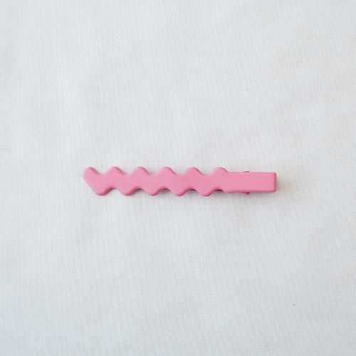 <img class='new_mark_img1' src='https://img.shop-pro.jp/img/new/icons7.gif' style='border:none;display:inline;margin:0px;padding:0px;width:auto;' />ZIGZAG STICK CLIP   CORAL   bibmilk