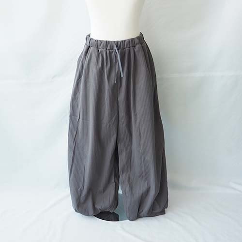 Rib gathered Balloon pants Charcoal L-XL（135-150/150-） GRIS グリ