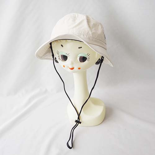 <img class='new_mark_img1' src='https://img.shop-pro.jp/img/new/icons7.gif' style='border:none;display:inline;margin:0px;padding:0px;width:auto;' />UVCUT NYLON HAT  OFF WHITE  48-60　Arch&LINE(アーチ＆ライン）