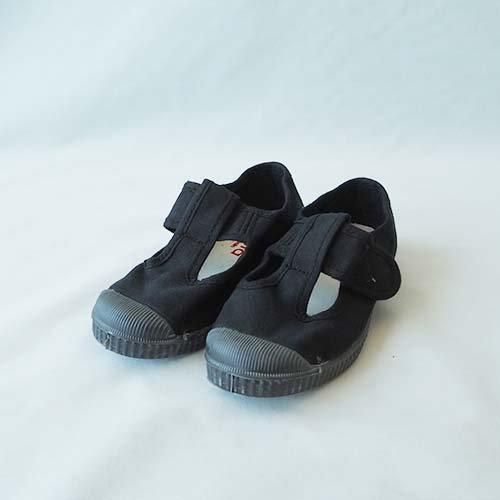 Tストラップ/dyed Negro 23-32（14-20cm） cienta シエンタ