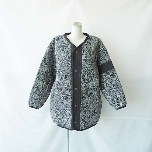 <img class='new_mark_img1' src='https://img.shop-pro.jp/img/new/icons16.gif' style='border:none;display:inline;margin:0px;padding:0px;width:auto;' />Magic Spell print Cotton Viyella Quilting Jacket   charcoal  140.M  eLfinFolk եե륯