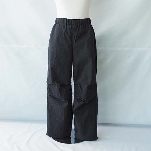 <img class='new_mark_img1' src='https://img.shop-pro.jp/img/new/icons7.gif' style='border:none;display:inline;margin:0px;padding:0px;width:auto;' />warm track pants  black  125.140MOUN TEN. ޥƥ