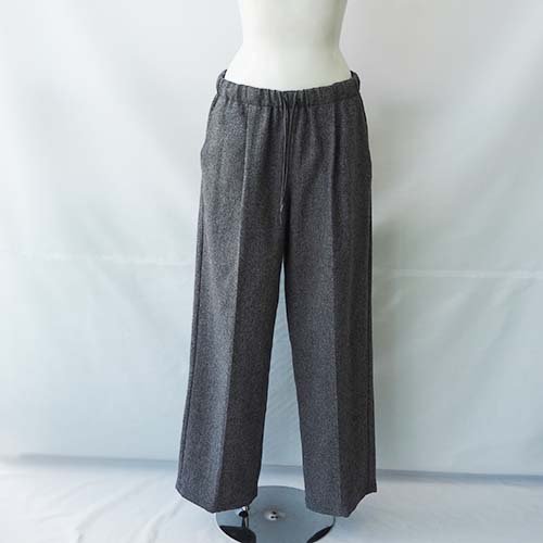 <img class='new_mark_img1' src='https://img.shop-pro.jp/img/new/icons7.gif' style='border:none;display:inline;margin:0px;padding:0px;width:auto;' />herringbone wide pants  charcoal  0MOUN TEN. ޥƥ