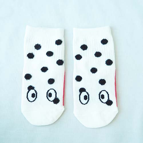 <img class='new_mark_img1' src='https://img.shop-pro.jp/img/new/icons7.gif' style='border:none;display:inline;margin:0px;padding:0px;width:auto;' />ANIMAL PUPPETT SOCKS   white dog   S-M(14-24cm)   THE PARK SHOP  ѡå