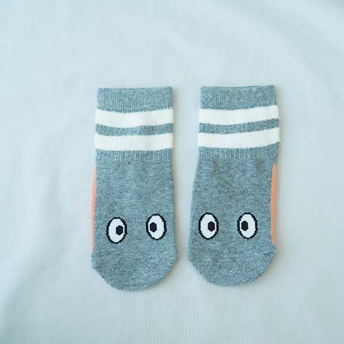 <img class='new_mark_img1' src='https://img.shop-pro.jp/img/new/icons7.gif' style='border:none;display:inline;margin:0px;padding:0px;width:auto;' />ANIMAL PUPPETT SOCKS   gray mouse   S-M(14-24cm)   THE PARK SHOP  ѡå