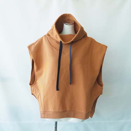 <img class='new_mark_img1' src='https://img.shop-pro.jp/img/new/icons7.gif' style='border:none;display:inline;margin:0px;padding:0px;width:auto;' />Vest hoodie   camel   F(Ladies')  ZOZIO  