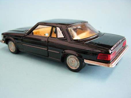 1/43 サクラ メルセデスベンツ 450SLC ブラック - ミニカーショップ 