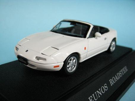 1/43 エブロ ユーノス ロードスター ホワイト - ミニカーショップ