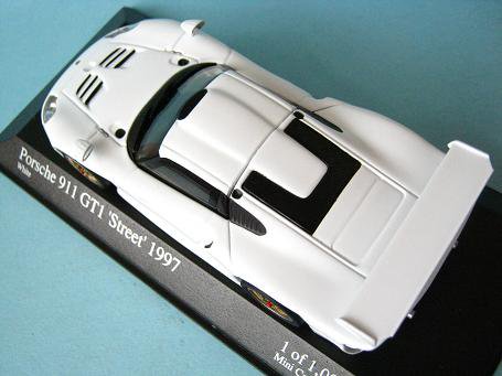 1/43 ミニチャンプス ポルシェ ９１１ＧＴ１ ストリート１９９７ ミニカーファン スペシャル ホワイト - ミニカーショップ　エボリューション