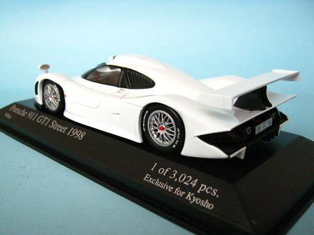 1/43 ミニチャンプス ポルシェ ９１１ＧＴ１ ストリート １９９８ ...