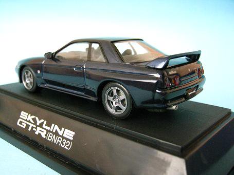 1/43 エブロ ニッサン スカイラインＧＴＲ（Ｒ３２）ダークブルー