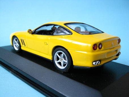 1/43 ミニチャンプス フェラーリ ５５０ マラネロ １９９６ イエロー