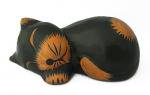 木彫り 猫 眠り猫（黒）[春眠あかつきを覚えず見ているほうまで眠くなっちゃう、癒し系にゃんこ]
