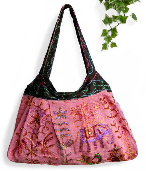 インド綿刺繍肩掛けバッグ（ピンク系）[ハンドメイドの温もり一杯入荷ごとに完売御礼の大人気商品]