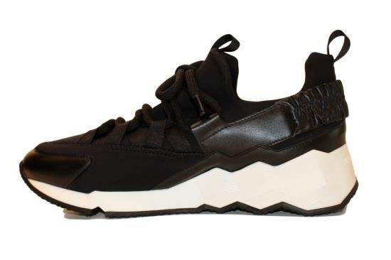 定番 TREK COMET SNEAKERS ランニングスニーカー BLACK PIERRE HARDY