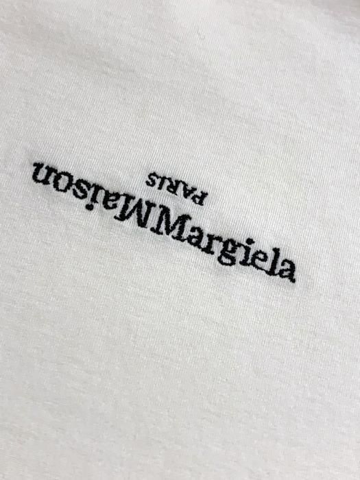 Tシャツ upside down logo WHITE Maison Margiela メゾン マルジェラ - THE PARK ONLINE SHOP