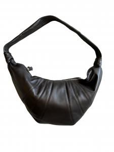 谷ŹLEMAIRE LARGE CROISSANT BAG SOFT NAPPA LEATHER DARK CHOCOLATE (᡼)