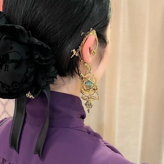 売り切れました。アンティークヴィンテージガラスボタンとコットンパールイヤーフック 国産樹脂パール・天然石とレース編みのイヤーフック・イヤーカフ