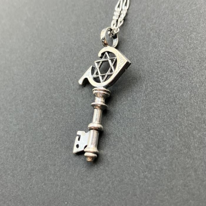 魔術のレッドフランネルバック　モージョバックのソロモン王の鍵の護符とケロンテス 1点物】 ソロモン王の鍵 護符魔術オルゴンボックス〜月の扉を