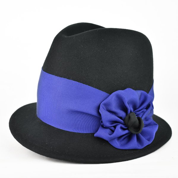 バラ色の帽子 | Online Store